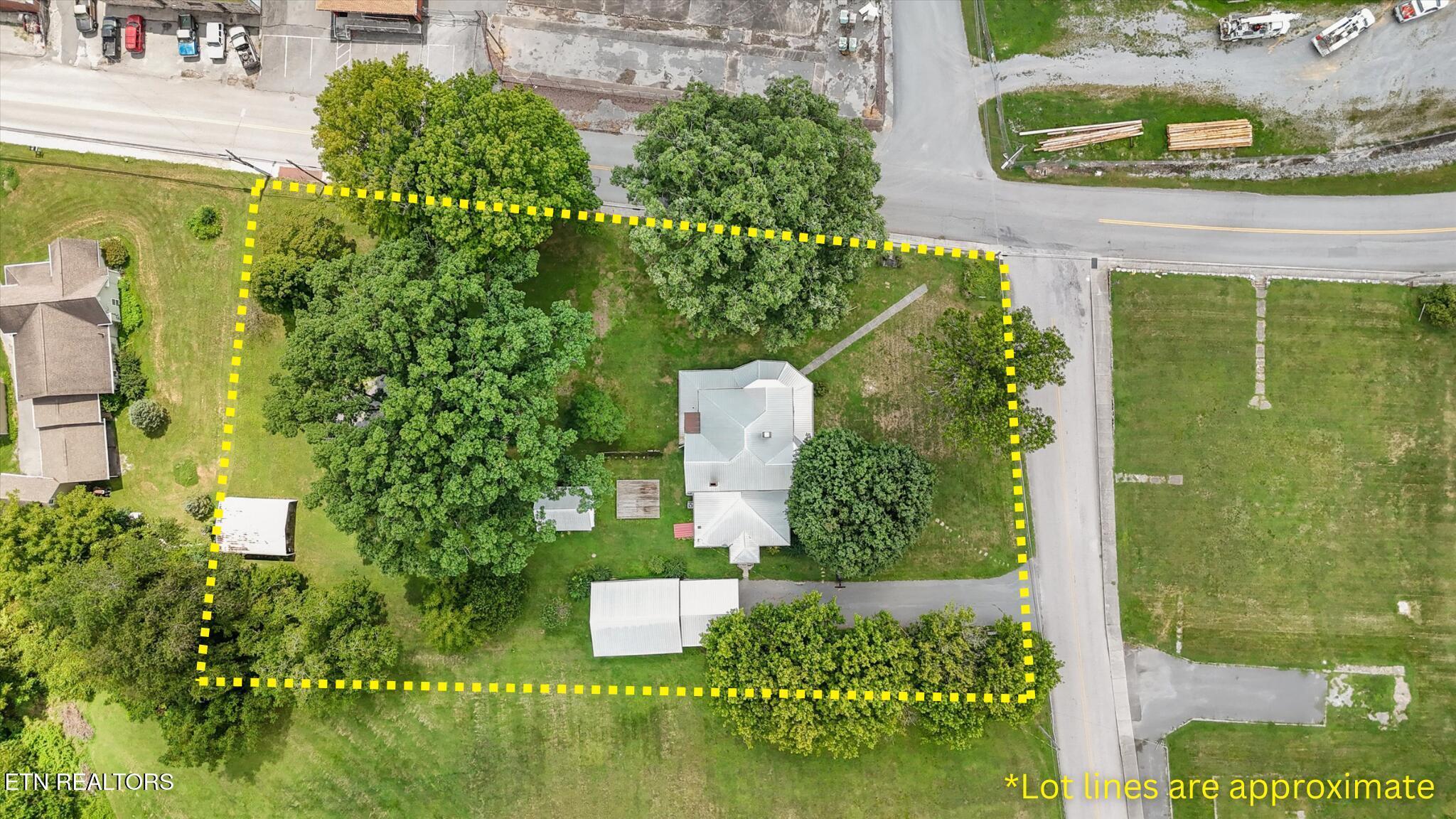 Image 2: Estimated Lot Lines