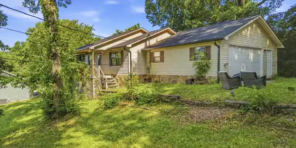 205 Booker Rd