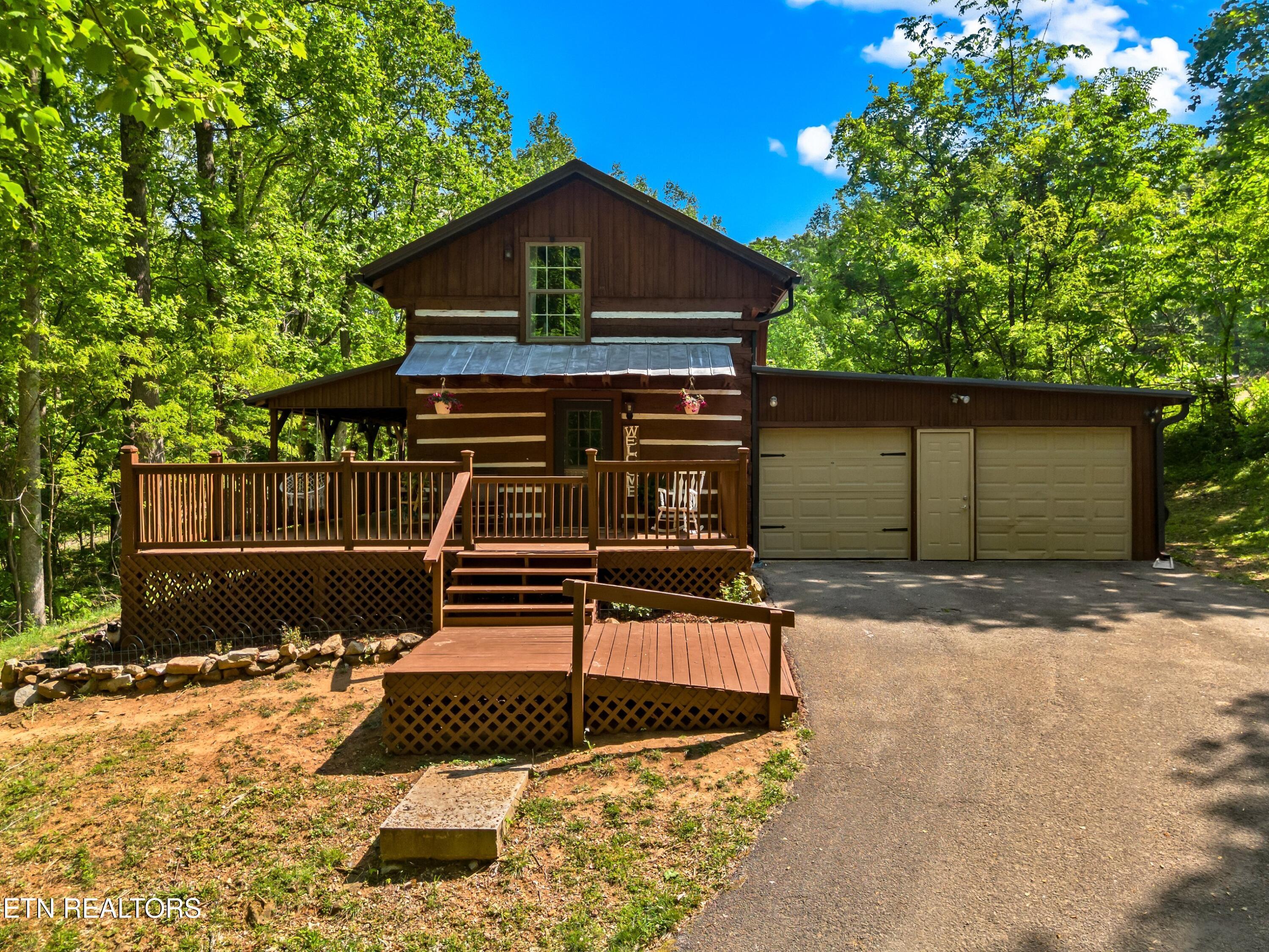 Image 2: 002-874LaymanDrive-Dandridge-TN-37725-SM