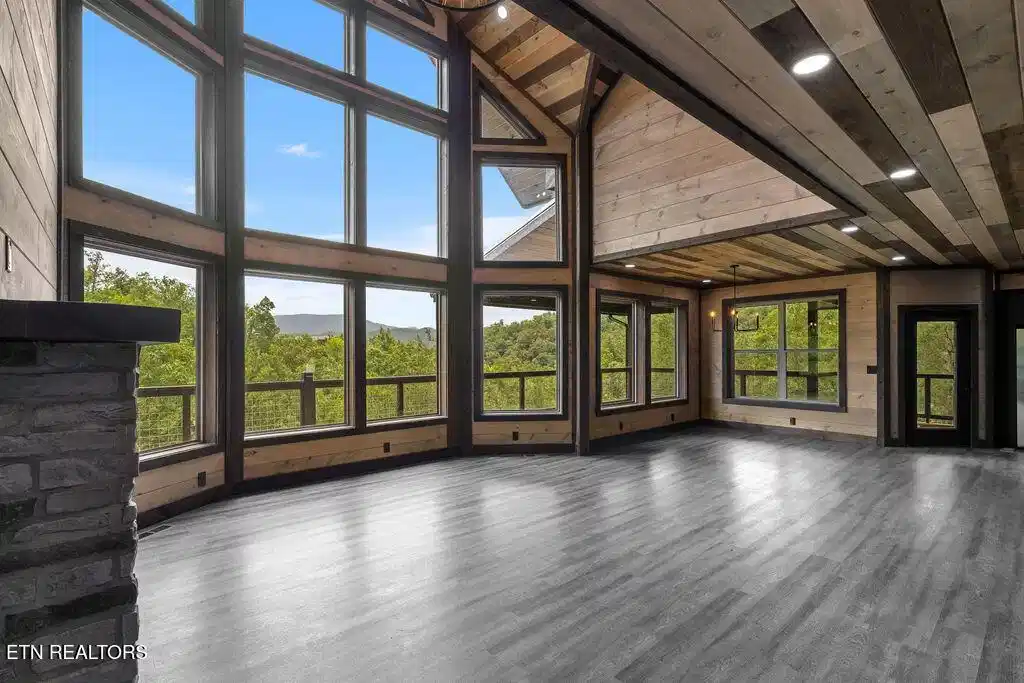 Image 1: DSC05472