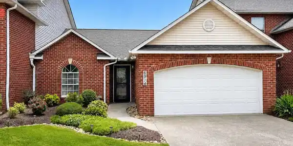 6914 PEMMBROOKE SHIRE Lane