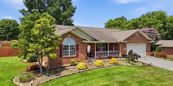 421 Sweet Briar Drive