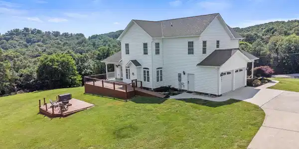 Image 4: 4