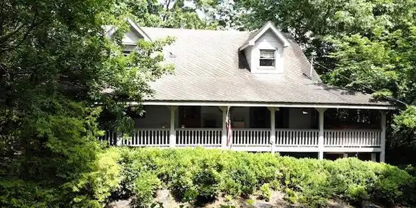 440 Deer Path Lane