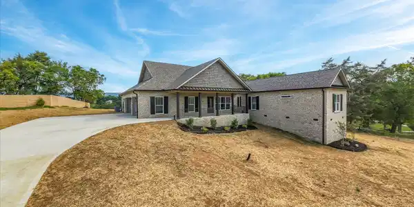 210 Charlie Lane