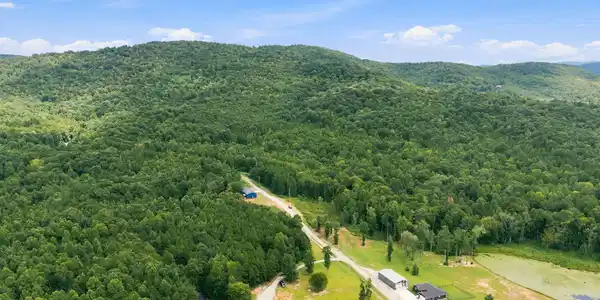 Image 4: 69-web-or-mls-001_Winfield-026 (2)