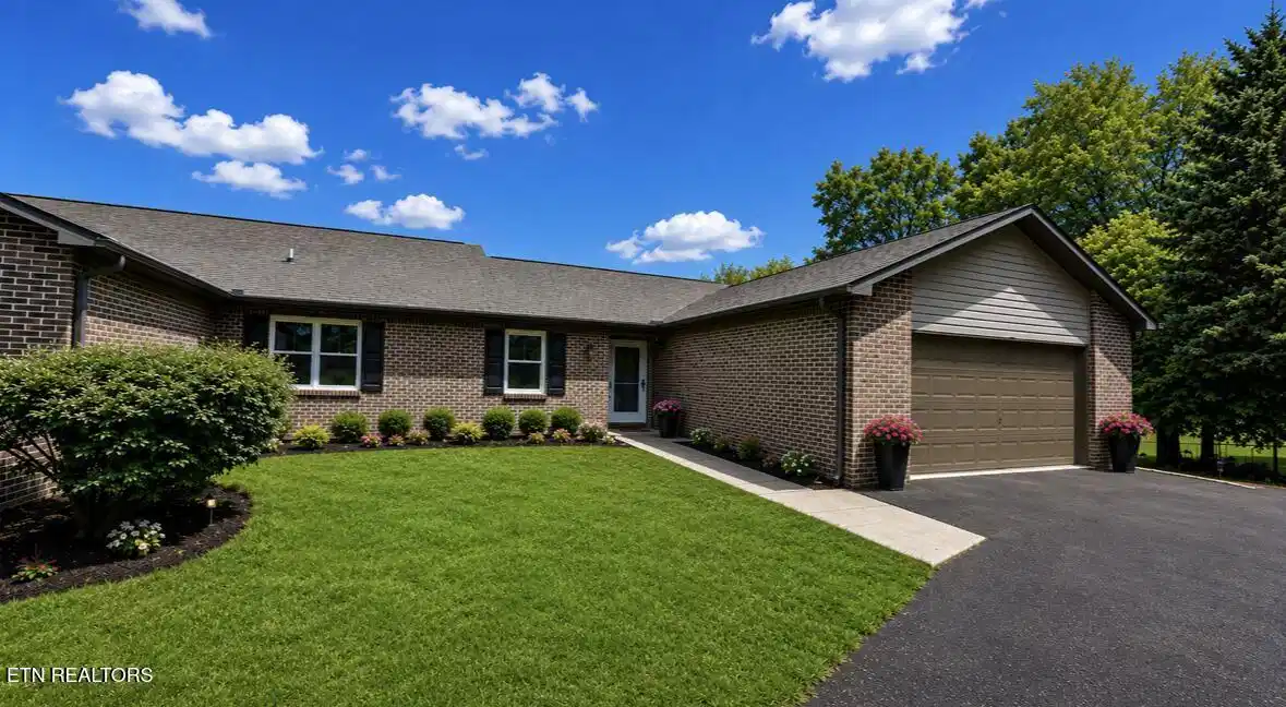 Image 1: Potential landscaping