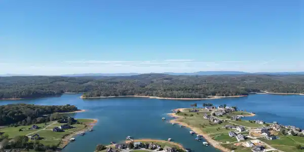 Image 3: Views from drone above the lot 1