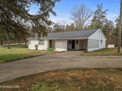 3302 Highway 61
