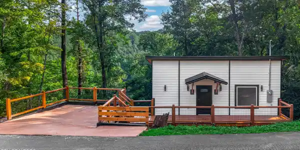 741 Ski View Lane