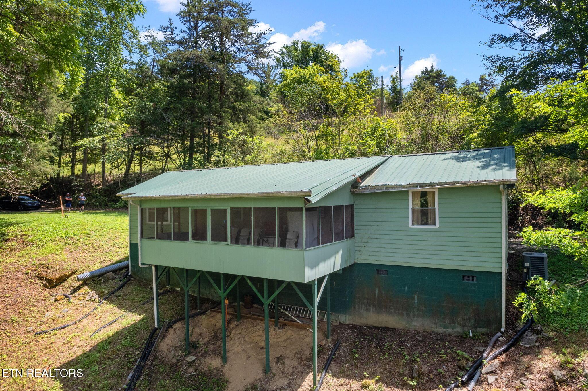 Image 1: 24-web-or-mls-DJI_0922