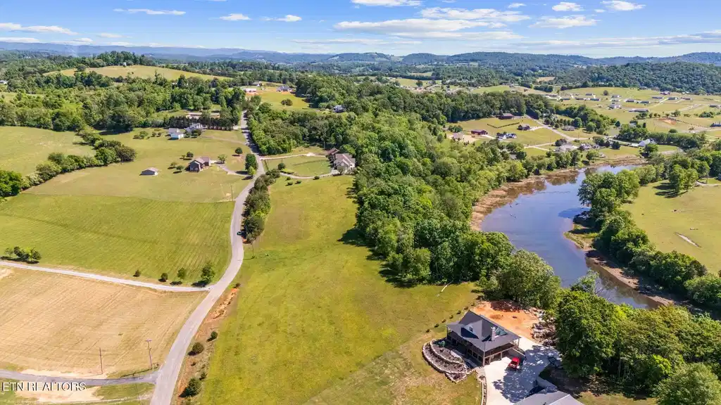 Image 1: lot 44 Holston River dr