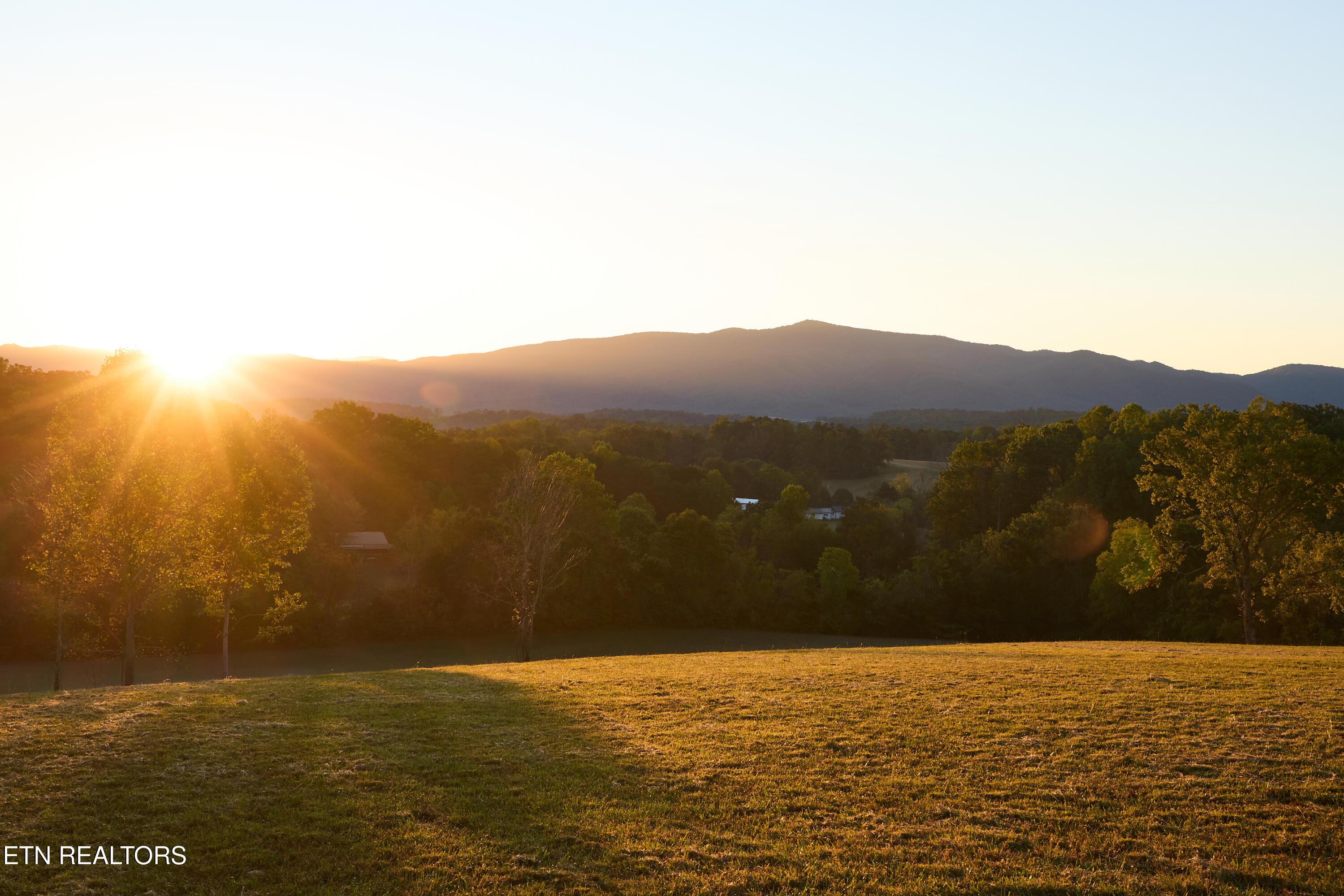 Image 2: Moodymoon_Ridge_Landscape_031