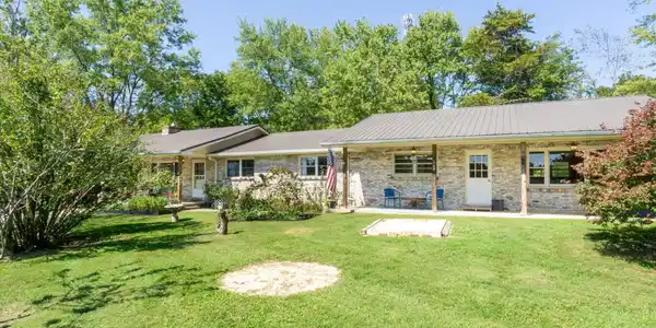 496 Taylor Rd