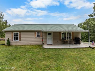 415 McGhee Lane