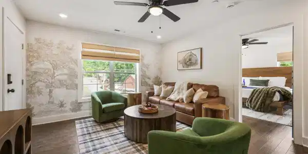 Image 4: 03-329 Ownby St, Unit #14013502