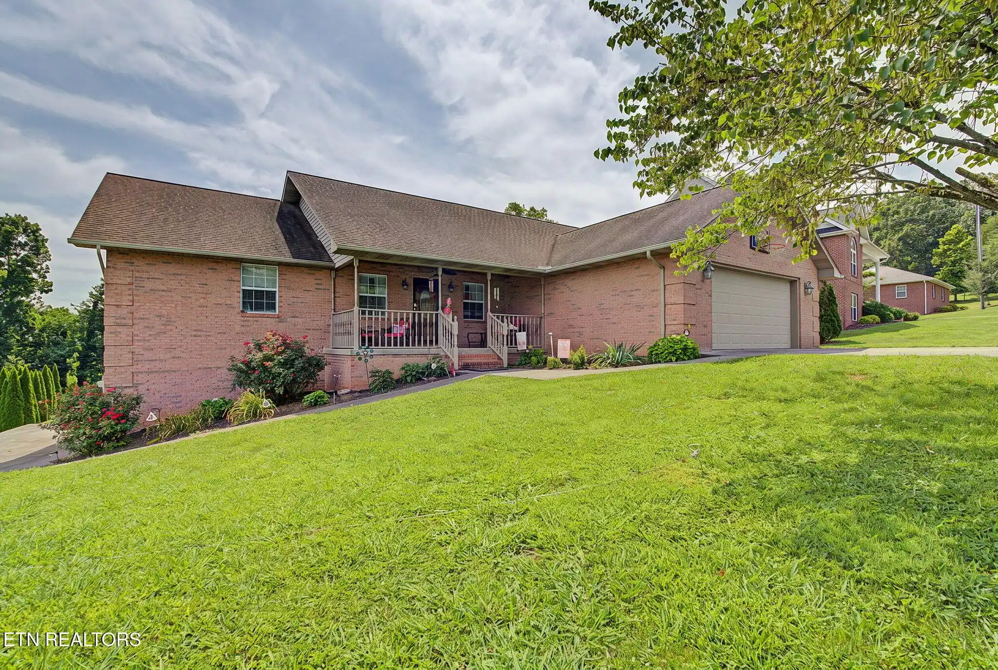 Image 1: 41-web-or-mls-110-gallahad-ct