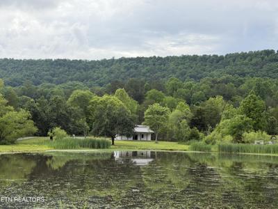 1483 Reagan Valley Rd