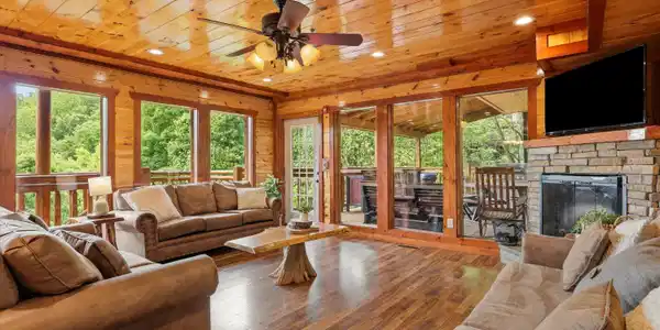 Image 4: 08-1935 Blackthorn Trail52