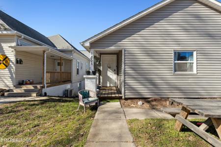 1803 Forest Ave