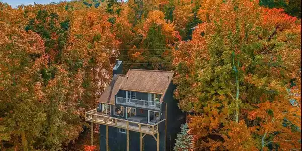 1679 Zurich Rd