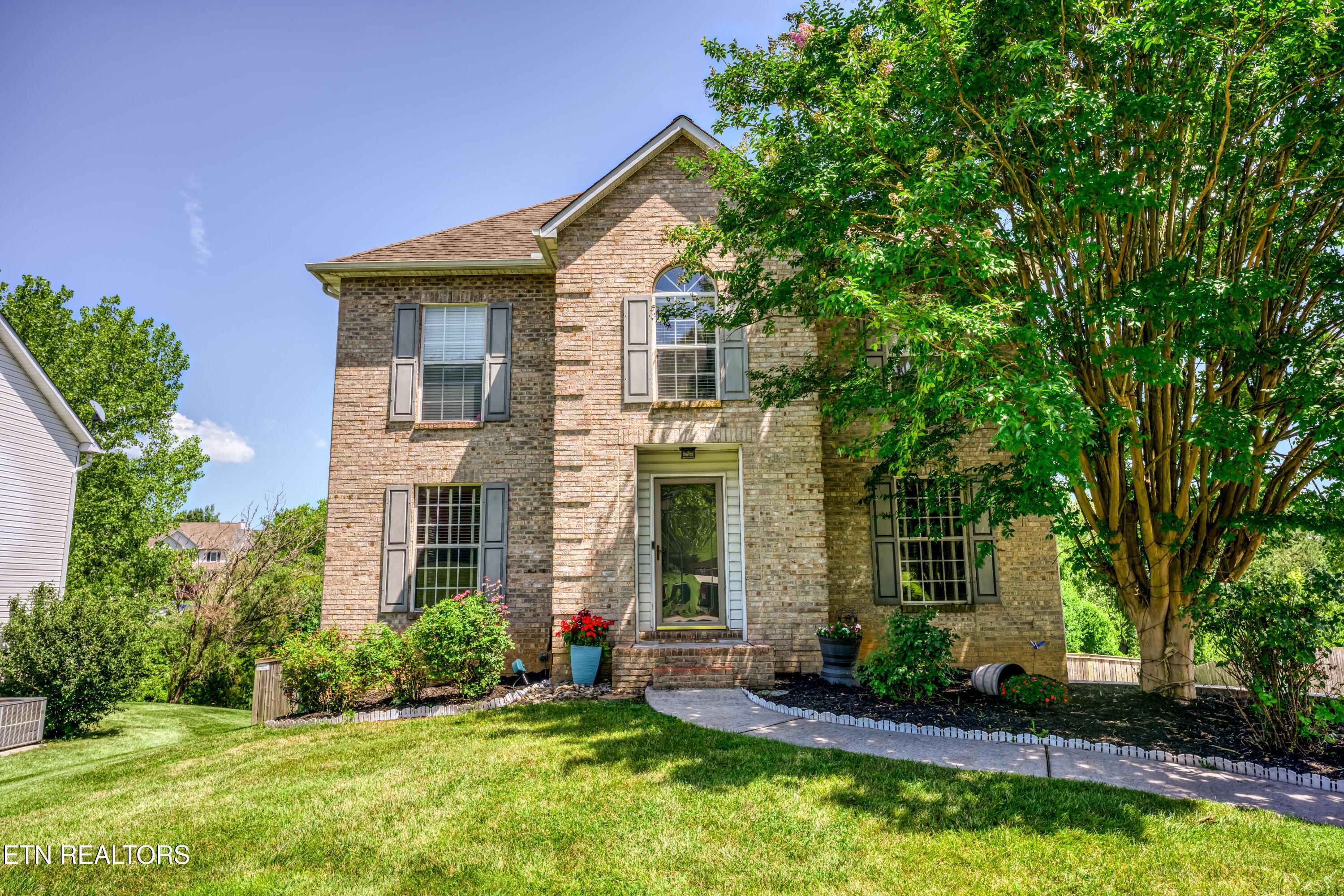 Image 1: 5626 Eagle Crest Ln-0047