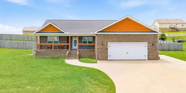 527 Low Valley Rd