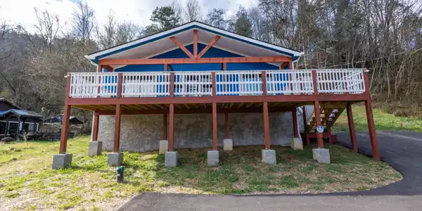 3622 Pittman Center Rd
