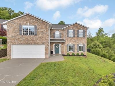 2504 Forest Valley Lane