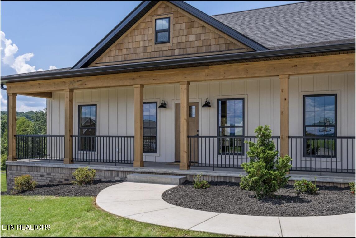 Image 4: 4) 62100-68ae1027ad9d4