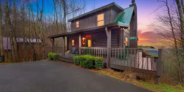 2134 Walnut Court