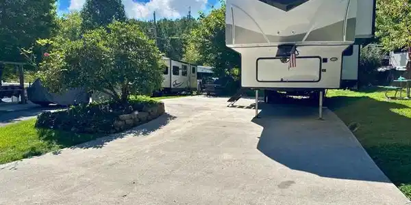 Image 2: Front of RV