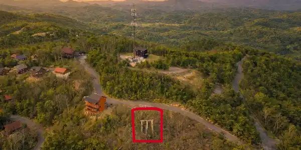 Image 3: 3