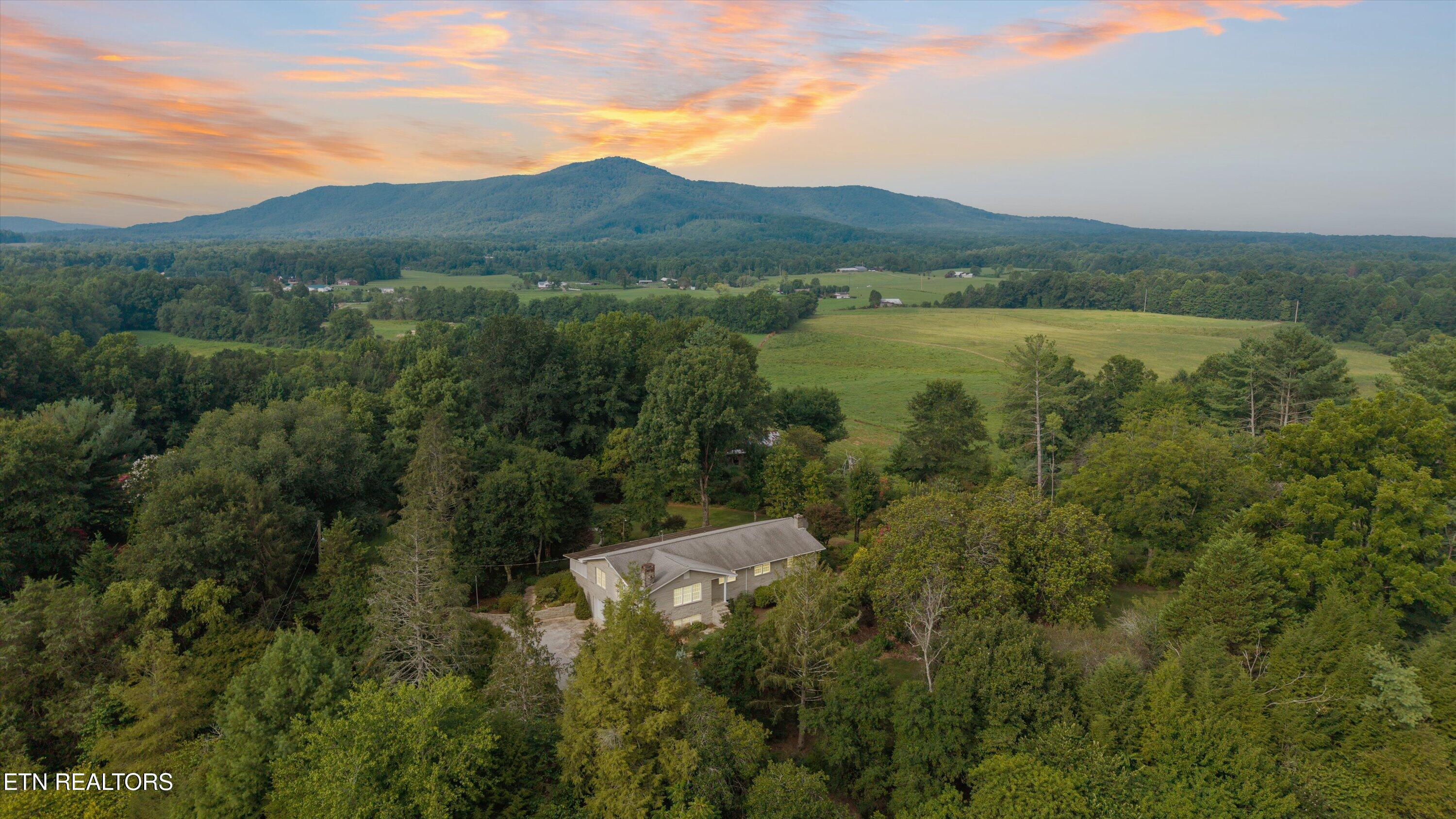 Image 4: 71-2992 Knoxville Hwy VT-02