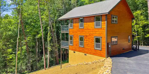 2203 Legend Drive