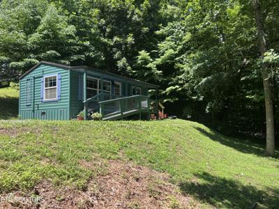 126 Lincoln Court