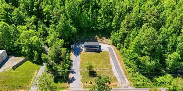 Image 2: 2540 Pittman Center Rd-41