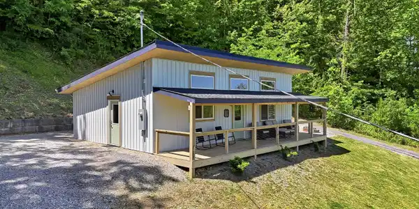 Image 4: 2540 Pittman Center Rd-3