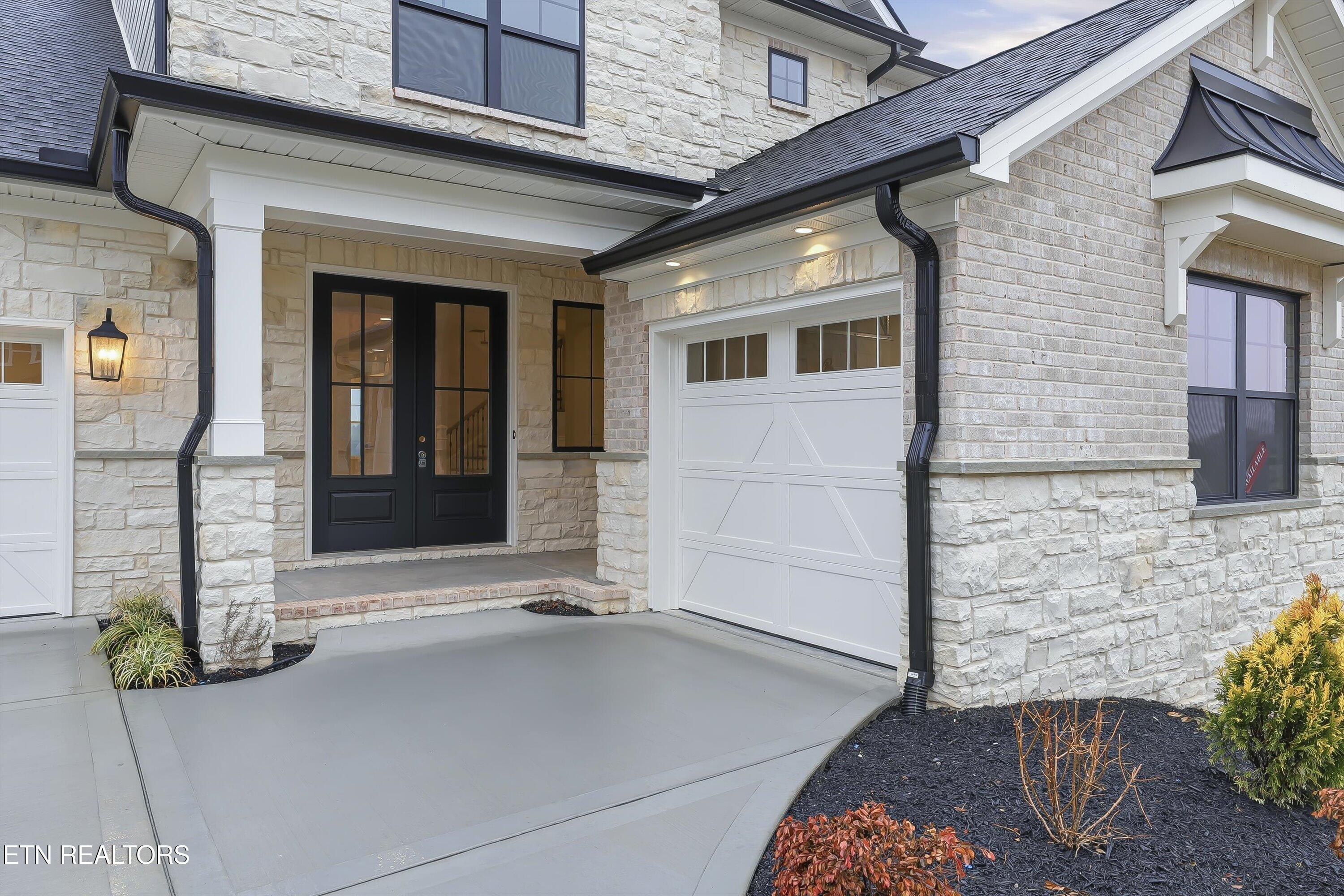 Image 4: 11717 Boston Ivy Ln