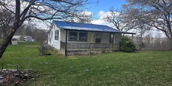 320 Epperson Circle