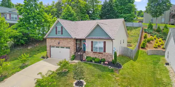 3865 High View Lane