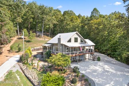 310 Lakeview Drive