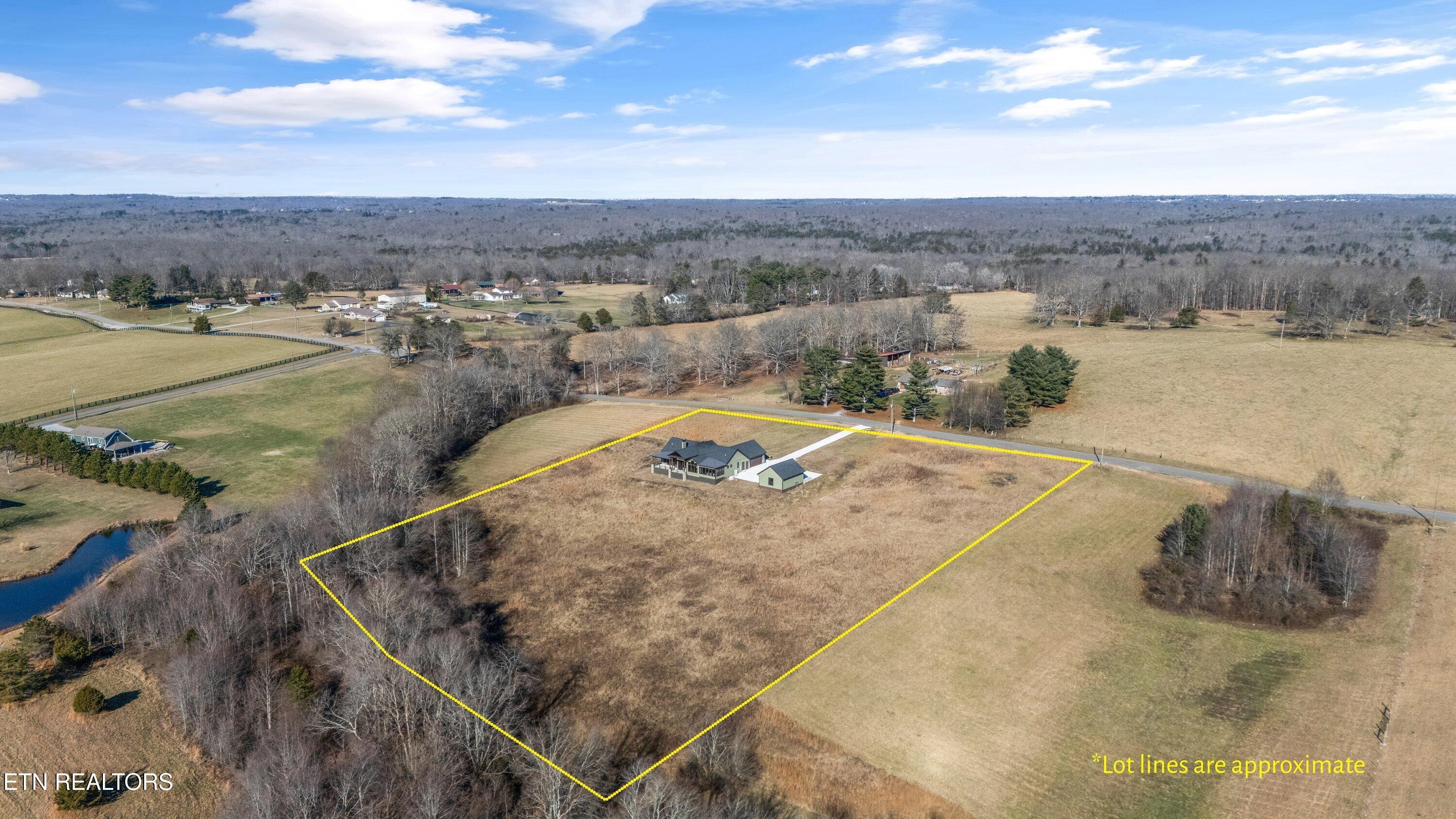 Image 4: crossville-tn-custom-luxury-estate