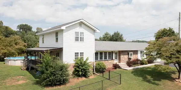 920 Oakwood Drive