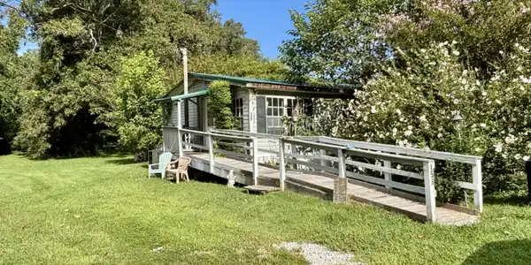 153 Old Kingston Hwy