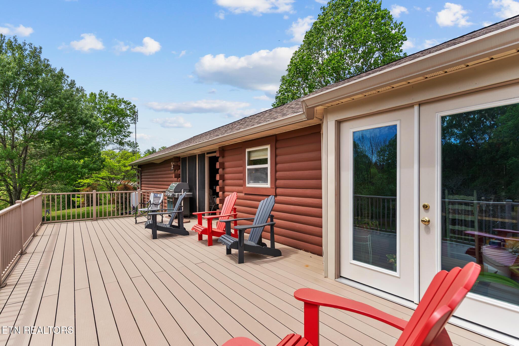 Image 4: Aluminum Decking