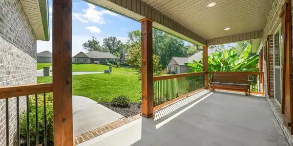 Image 4: 610 Bainbridge Dr 18 (5)[3000]