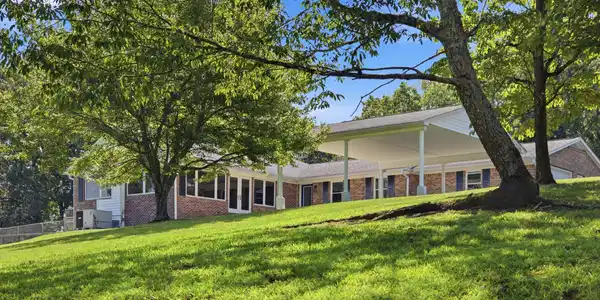 286 Dan Circle