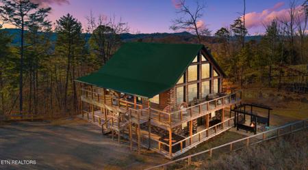 1535 Mountain Trail Lane