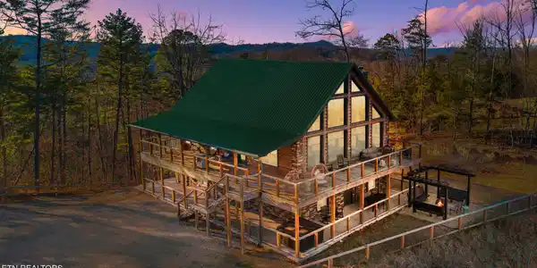 1535 Mountain Trail Lane